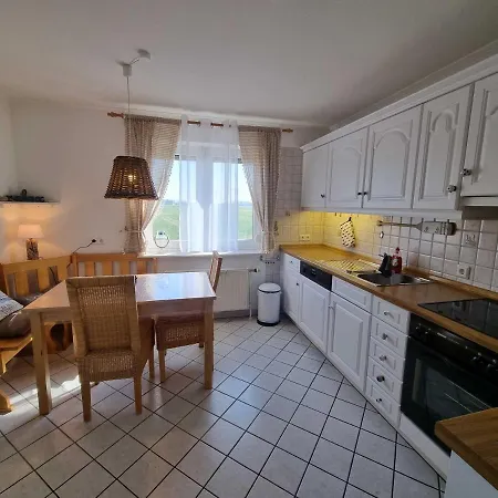 Nordseehaus Mit Piratennest Tatil Evi Nordstrand