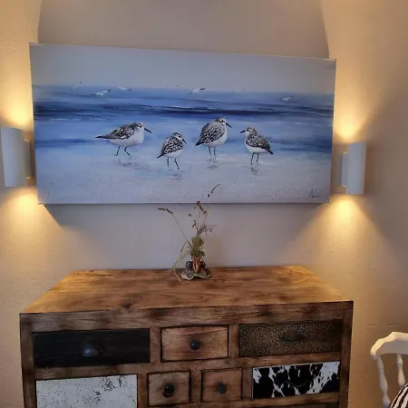 Nordseehaus Mit Piratennest * Nordstrand